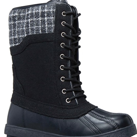 Black Flannel Duck boot - Picture 1 of 13